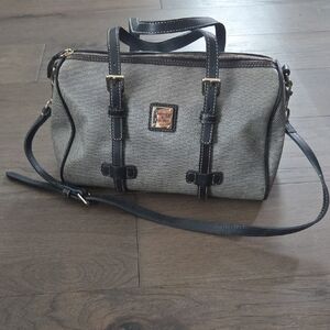 Dooney & Bourke Navy And Cream Handbag